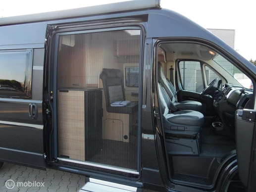 Sunlight BUSCAMPER 601 4.PERS 2.3 M-JET 140PK 9G AUTOMAAT EURO 6 - Afbeelding 22 van 30