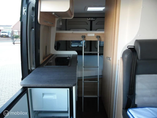 Sunlight BUSCAMPER 601 4.PERS 2.3 M-JET 140PK 9G AUTOMAAT EURO 6 - Afbeelding 23 van 30