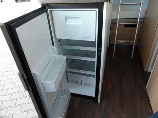 Sunlight BUSCAMPER 601 4.PERS 2.3 M-JET 140PK 9G AUTOMAAT EURO 6 - Afbeelding 29 van 30