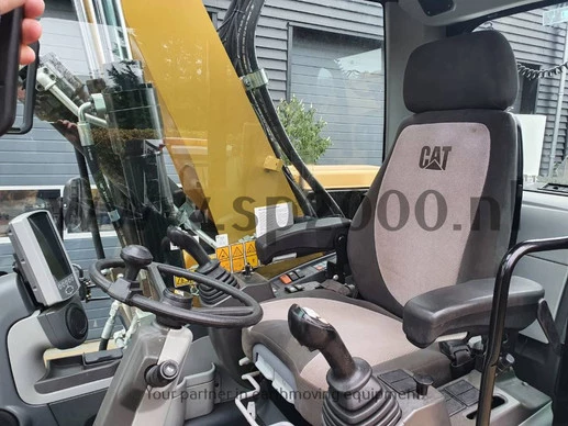 Caterpillar  - Afbeelding 7 van 24