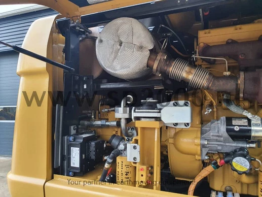 Caterpillar  - Afbeelding 12 van 24