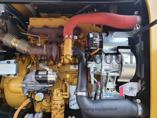 Caterpillar  - Afbeelding 13 van 24