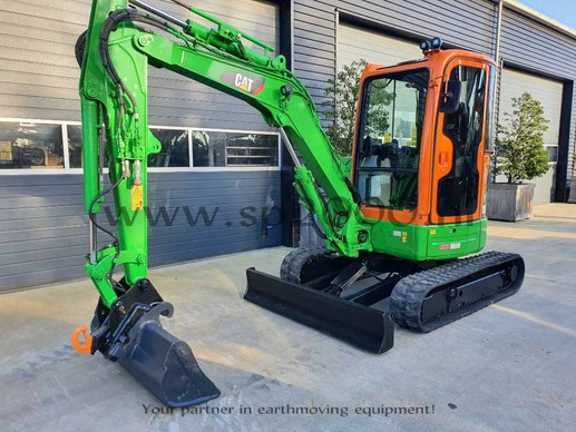 Caterpillar  - Afbeelding 2 van 20