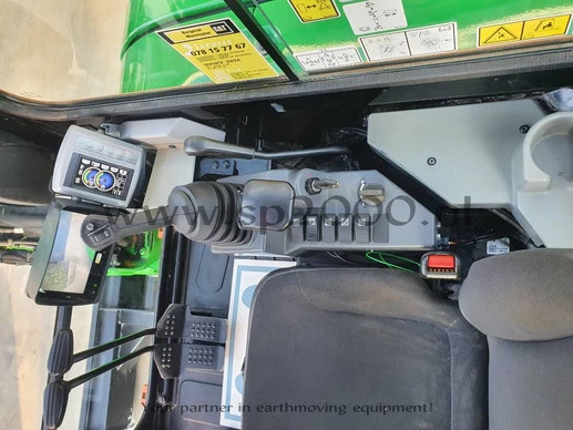 Caterpillar  - Afbeelding 14 van 20