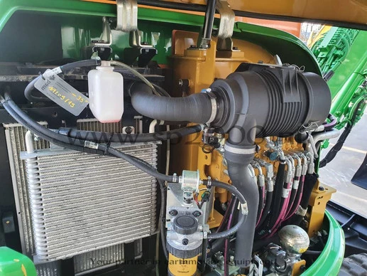 Caterpillar  - Afbeelding 16 van 20