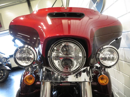 Harley-Davidson Electra Glide - Afbeelding 9 van 16