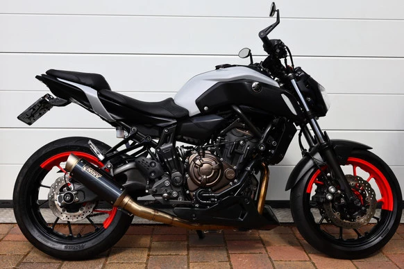 Yamaha MT 07 - Afbeelding 1 van 25