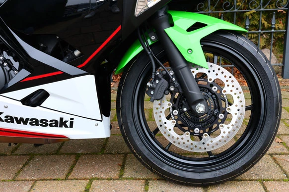 Kawasaki Ninja 400 - Afbeelding 13 van 25