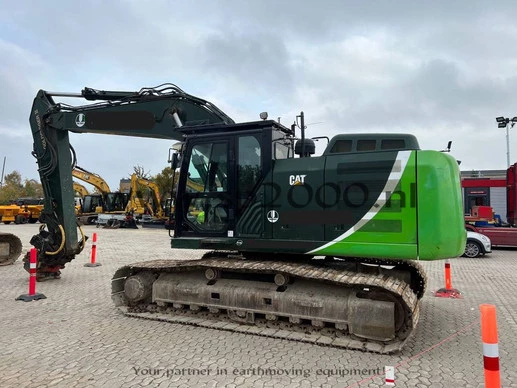 Caterpillar  - Afbeelding 1 van 13