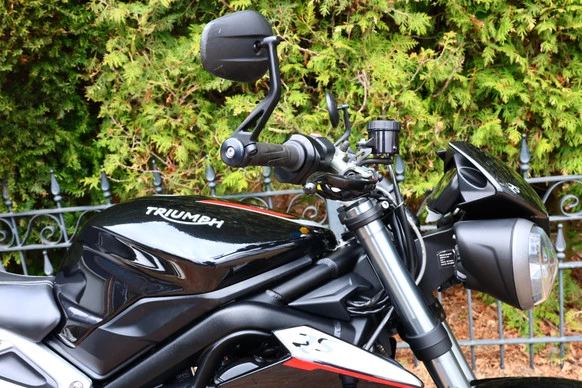 Triumph Street Triple - Afbeelding 11 van 25