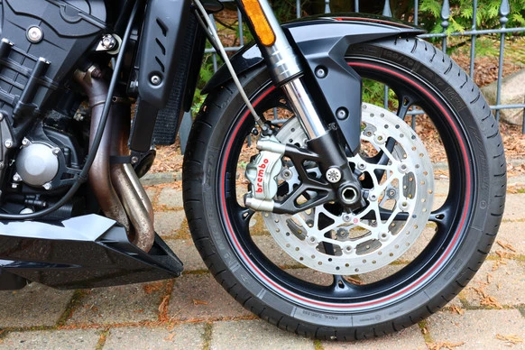 Triumph Street Triple - Afbeelding 12 van 25