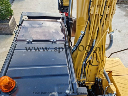 Caterpillar  - Afbeelding 9 van 24