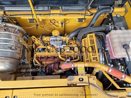 Caterpillar  - Afbeelding 14 van 24