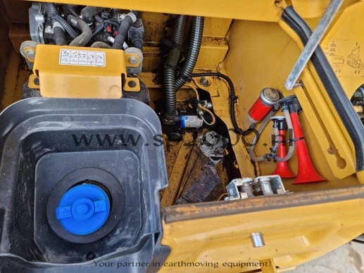 Caterpillar  - Afbeelding 20 van 24