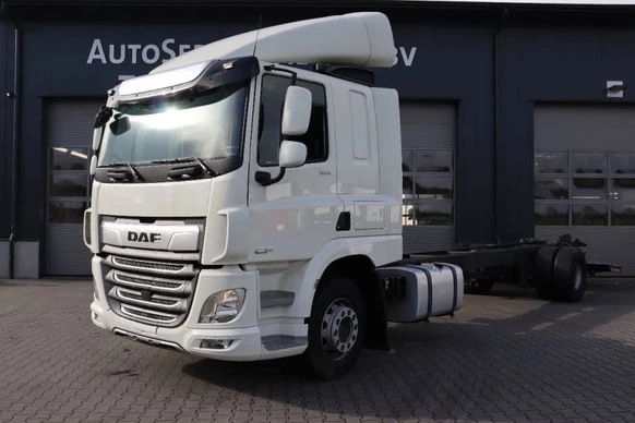 DAF CF 320 - Afbeelding 1 van 30