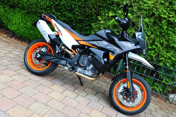 KTM 890 - Afbeelding 8 van 25