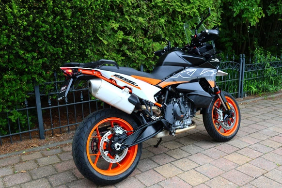 KTM 890 - Afbeelding 9 van 25