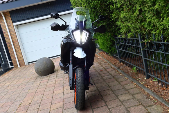 KTM 890 - Afbeelding 13 van 25