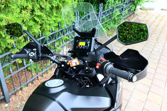 KTM 890 - Afbeelding 20 van 25