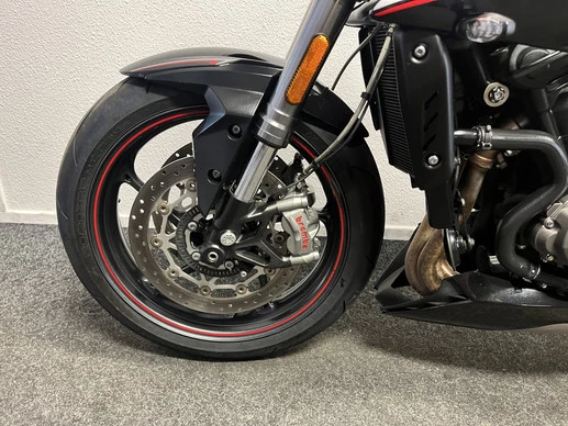 Triumph Street Triple - Afbeelding 10 van 14
