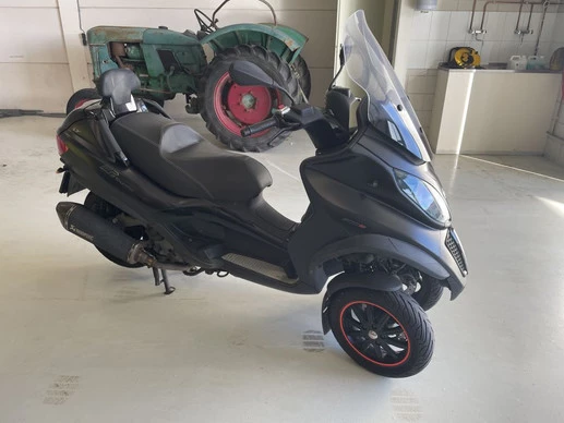 Piaggio MP3 - Afbeelding 2 van 11