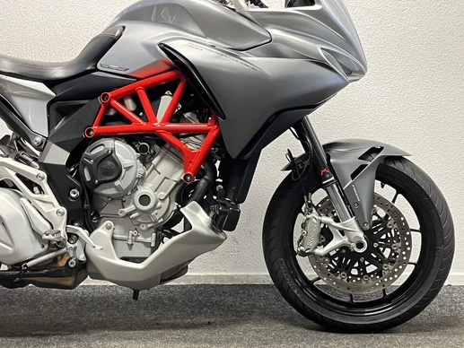 MV Agusta Turismo veloce - Afbeelding 5 van 18