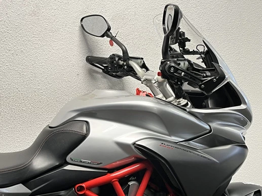 MV Agusta Turismo veloce - Afbeelding 9 van 18