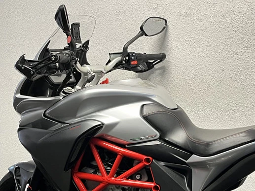 MV Agusta Turismo veloce - Afbeelding 16 van 18