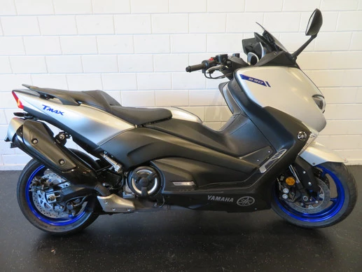 Yamaha T-MAX