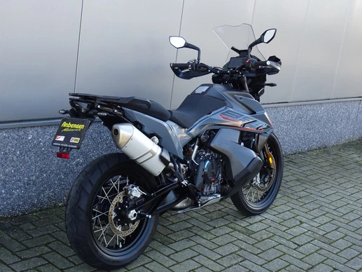 KTM 890 - Afbeelding 3 van 13