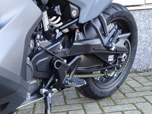 KTM 890 - Afbeelding 8 van 13