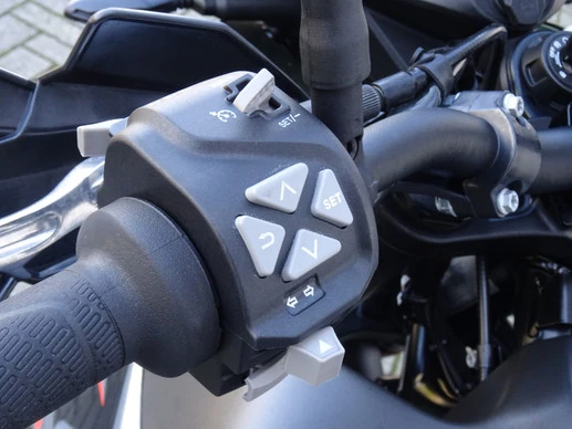 KTM 890 - Afbeelding 12 van 13