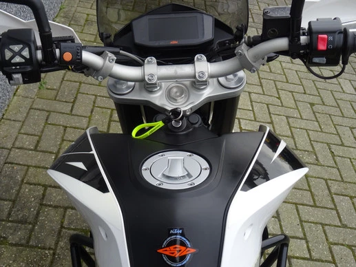 KTM 690 - Afbeelding 11 van 15