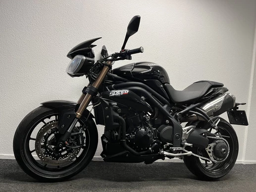Triumph  - Afbeelding 12 van 21