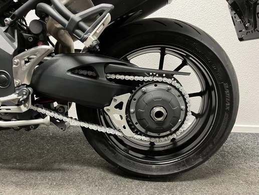 Triumph  - Afbeelding 16 van 21