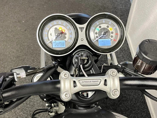 Triumph Speed Twin 1200 - Afbeelding 20 van 20
