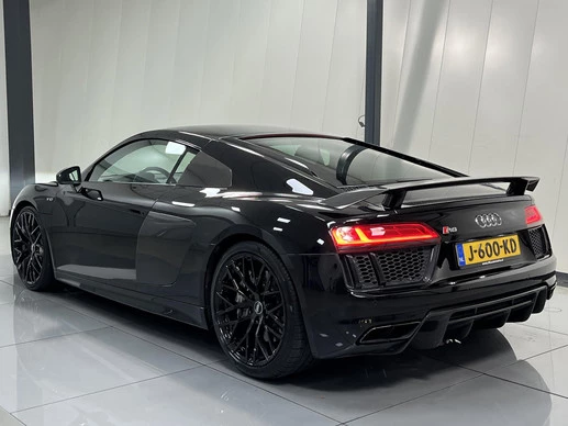 Audi R8 - Afbeelding 8 van 30