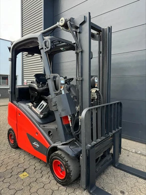 Linde heftruck - Afbeelding 2 van 5