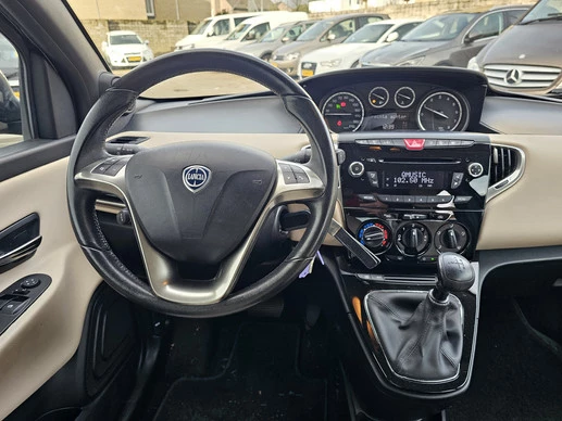 Lancia Ypsilon - Afbeelding 6 van 20