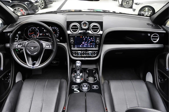 Bentley Bentayga - Afbeelding 21 van 30