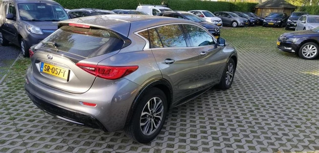 Infiniti Q - Afbeelding 4 van 10