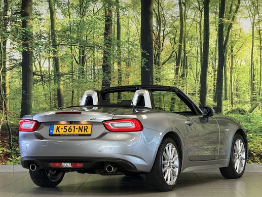 Fiat 124 Spider - Afbeelding 5 van 30