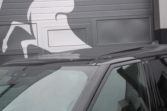 Land Rover Discovery - Afbeelding 8 van 30