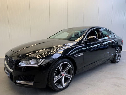 Jaguar XF - Afbeelding 1 van 30