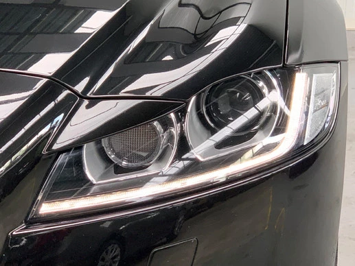 Jaguar XF - Afbeelding 12 van 30