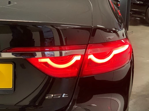 Jaguar XF - Afbeelding 22 van 30