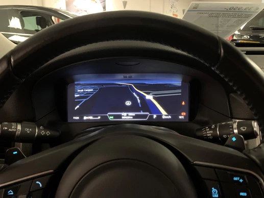 Jaguar XF - Afbeelding 27 van 30