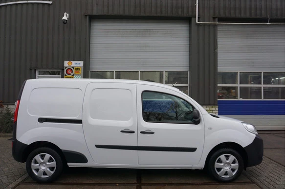 Nissan NV250