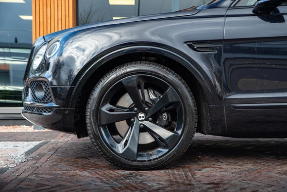 Bentley Bentayga - Afbeelding 8 van 30