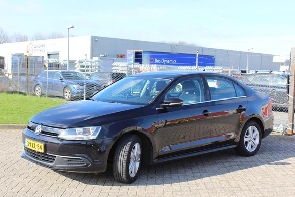 Volkswagen Jetta - Afbeelding 14 van 30